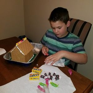 Meet your Posher, Holly